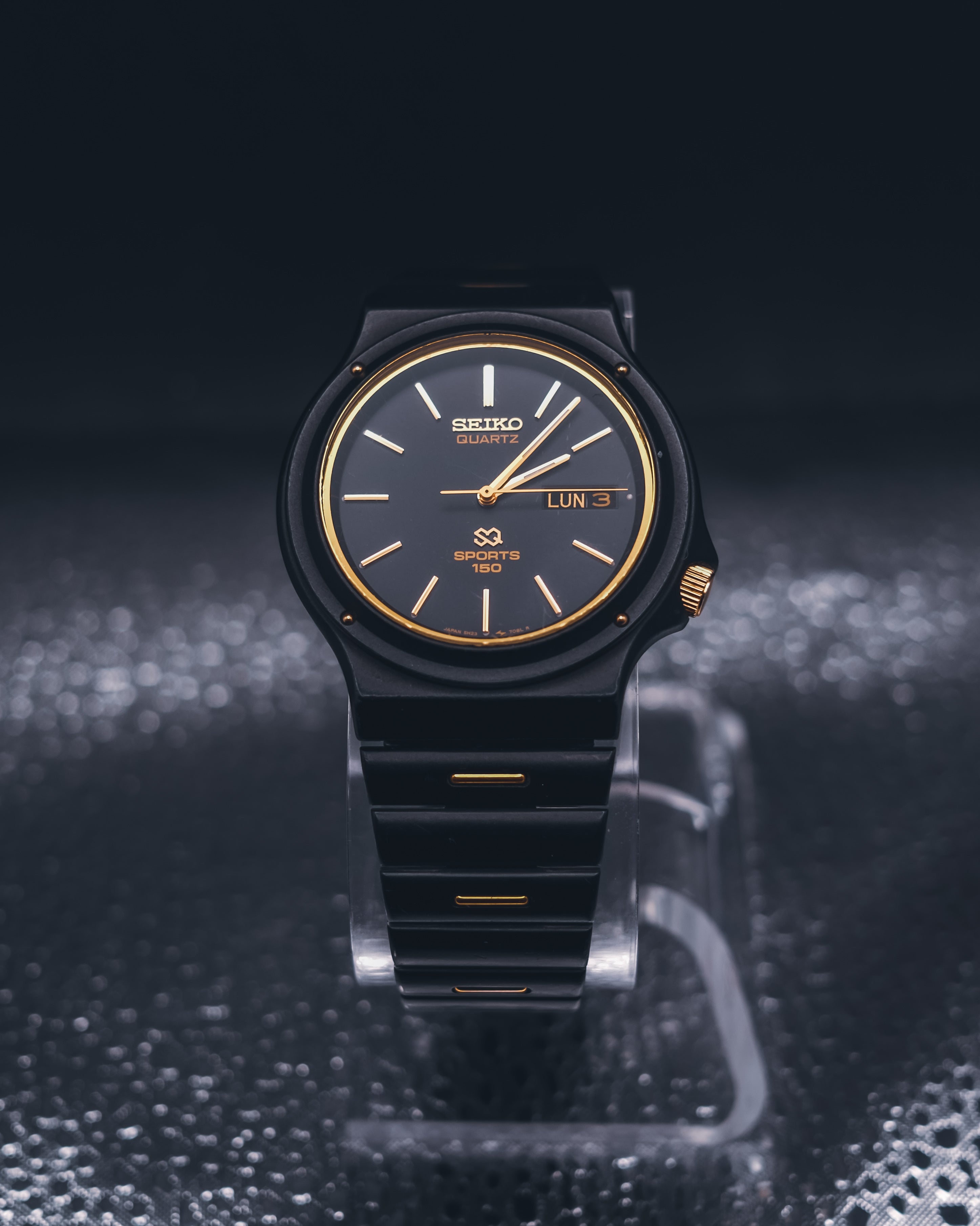Vintage Seiko SQ Sports 150 Watch - Black Ceramic Coated & Gold - Thin Case - Screw Down Back - 1980s Quartz