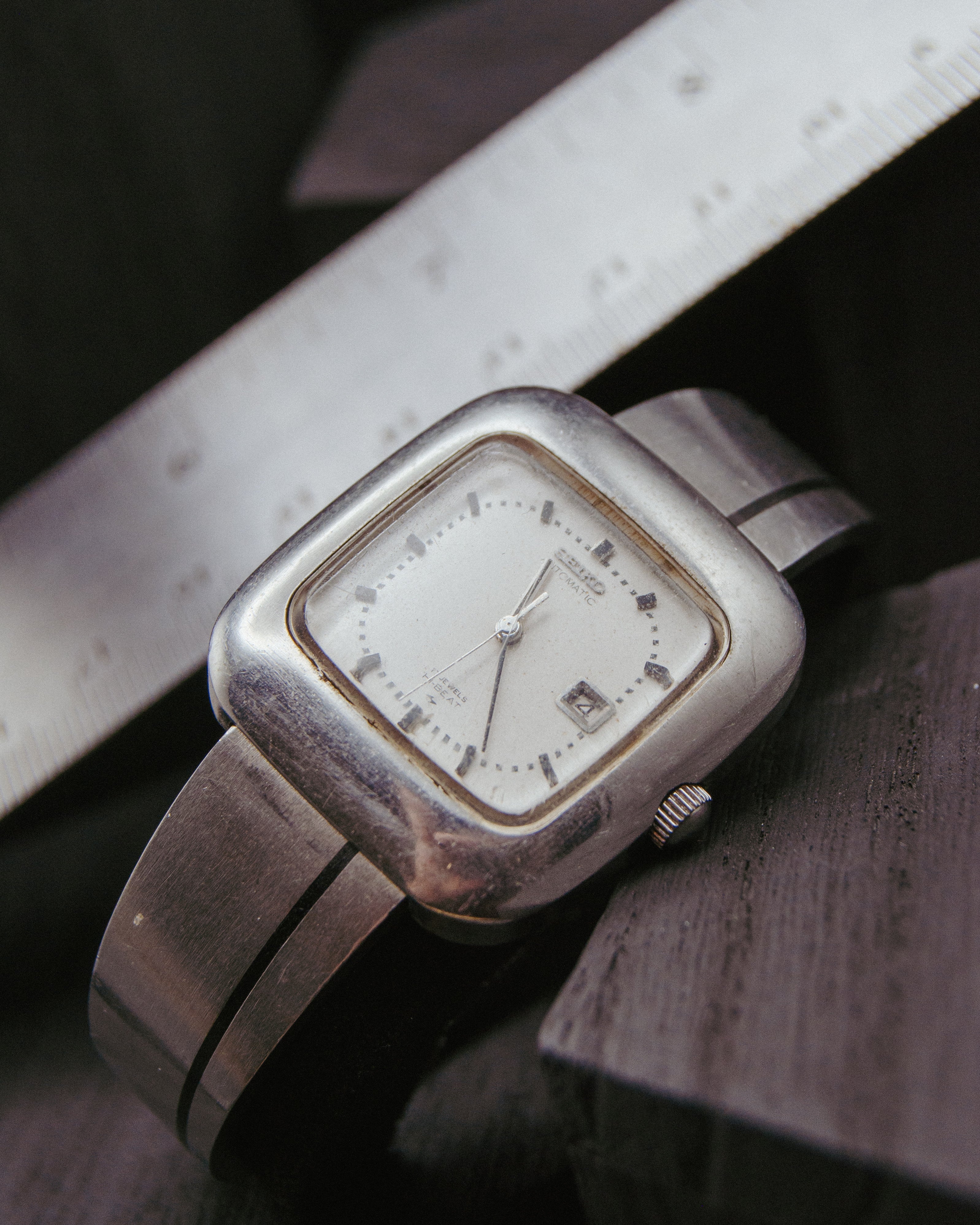 Vintage 1970s Seiko Ladies Automatic Watch - Hi-Beat 2205 - TV Dial - Stainless Steel Cuff Bracelet