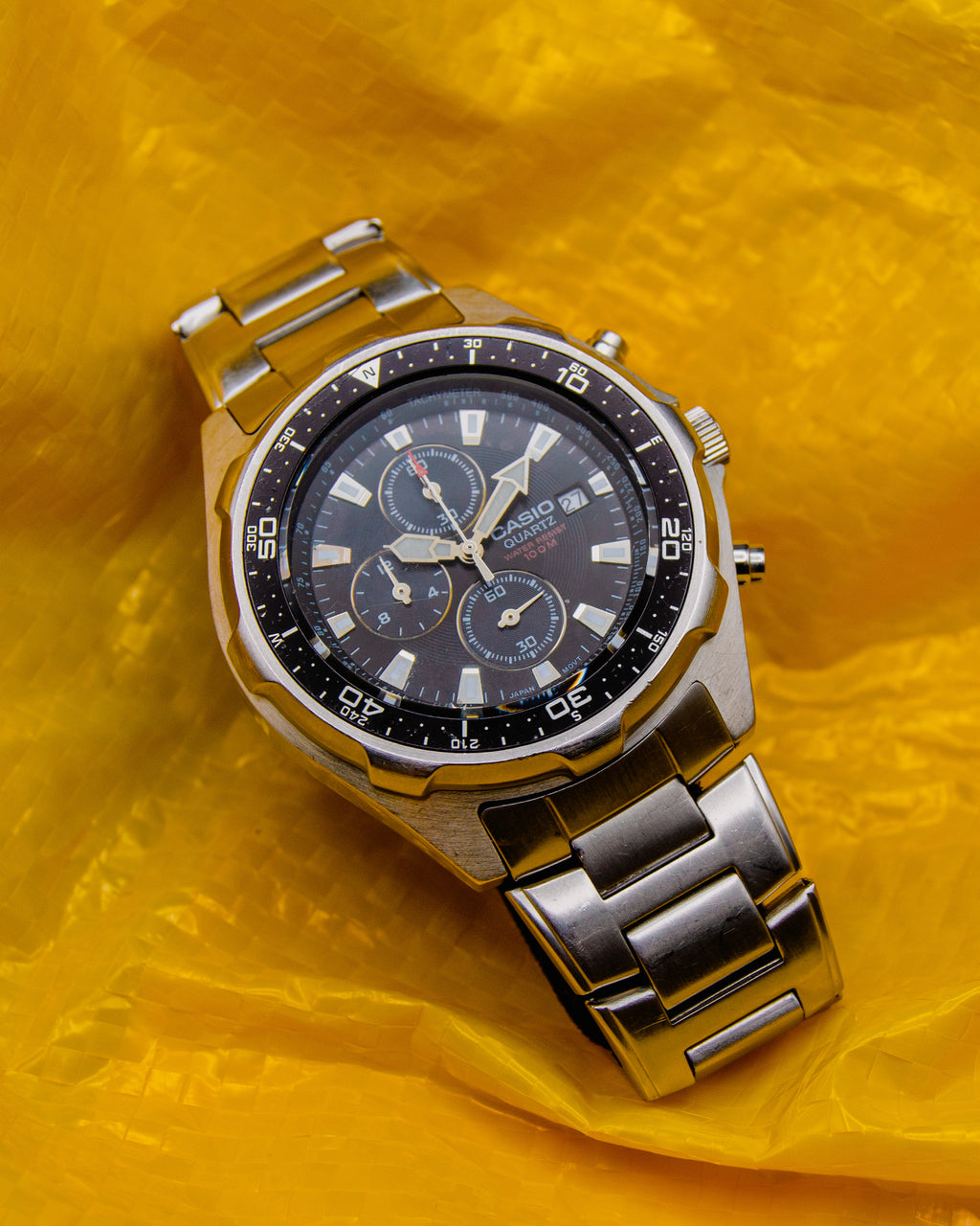 1990s Casio AMW-330 Chronograph - Compass Bezel - 100M Diver Style - Black Dial