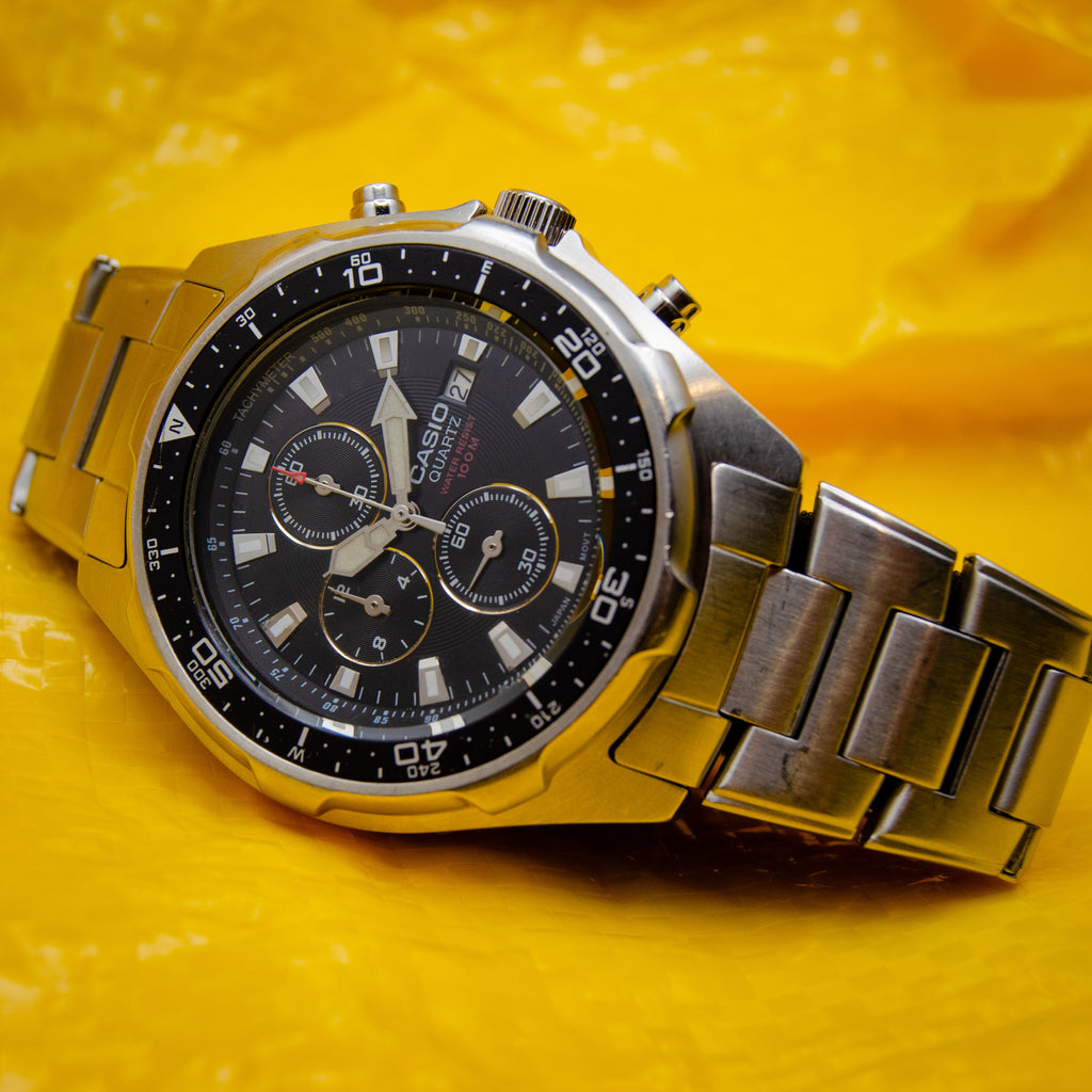 1990s Casio AMW-330 Chronograph - Compass Bezel - 100M Diver Style - Black Dial