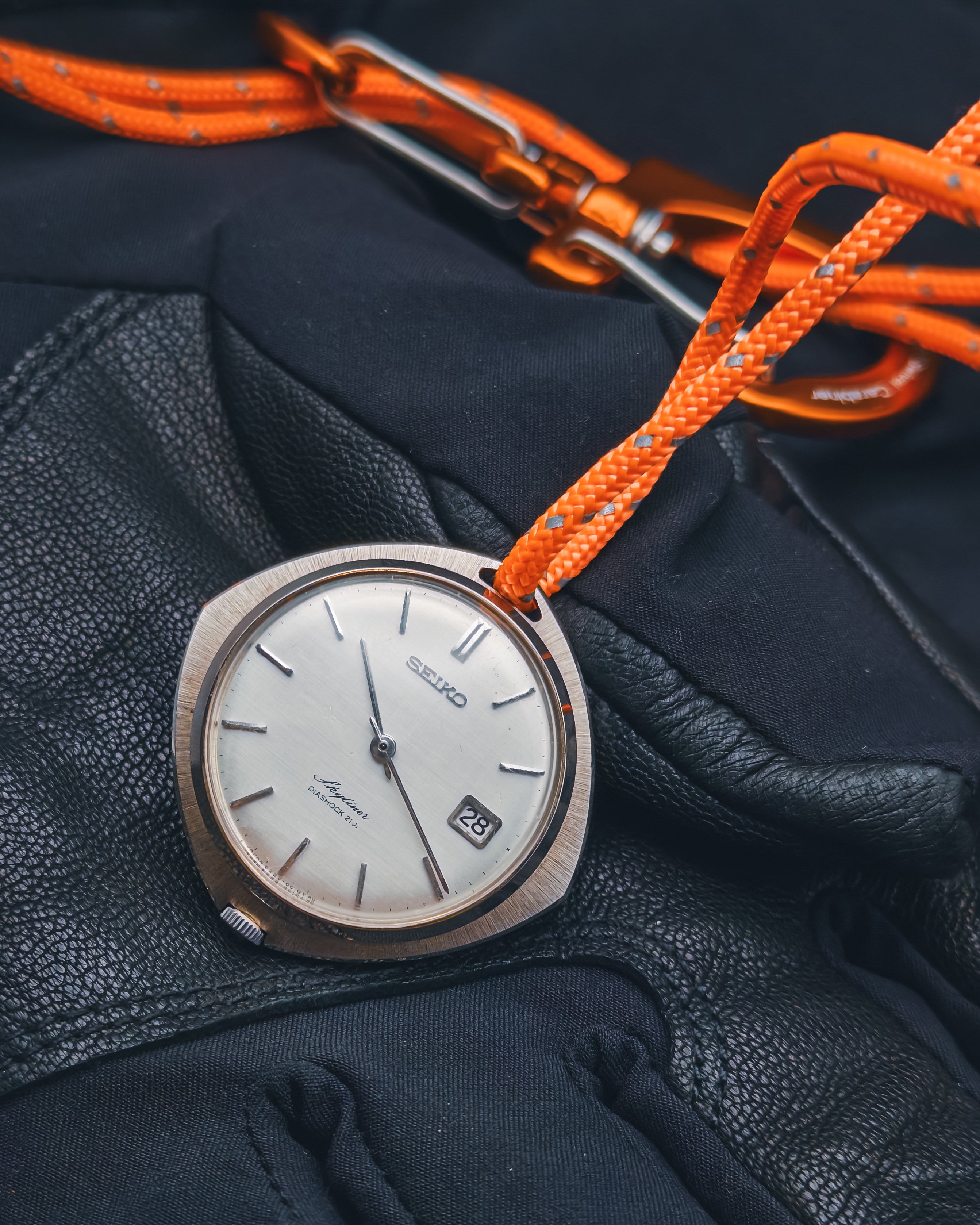 Vintage Seiko Skyliner Pocket Watch - Minimalist "Two-Hand" Mod - Diashock 21J - Custom Paracord Lanyard
